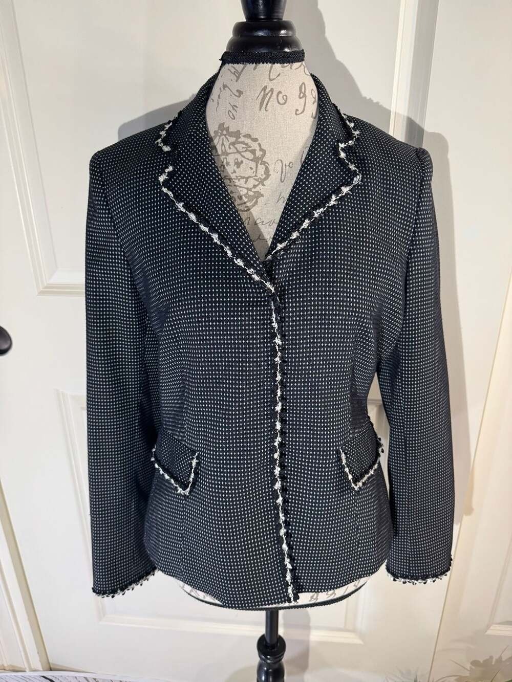 Nipon Boutique Black and White Tweed Blazer Size 10